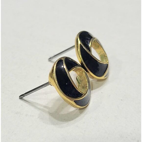 Signed Trifari Vintage Black Enamel Gold Earrings Pierced Classic Swirl - Picture 3 of 8